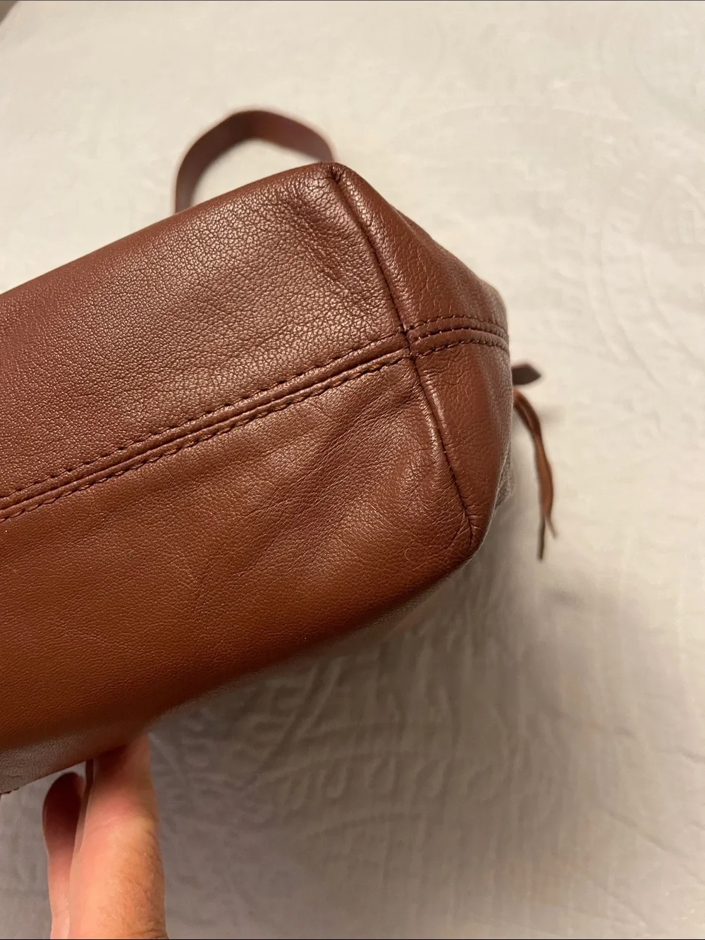 Lucky Brand Brown Leather Hobo Shoulder Bag with Magnetic Closure Great Shape